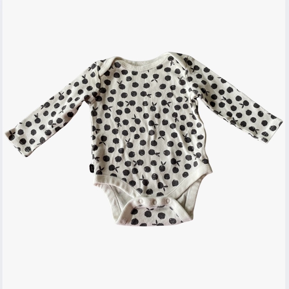 🍊Tea Collection - Feminine Lap Shoulder Baby Bodysuit - 3-6 Mo